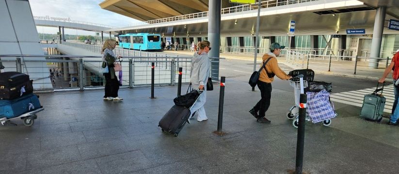 Выставят из вагона вместе с пакетами: что теперь запрещено класть в чемодан и почему это важно знать каждому путешественнику