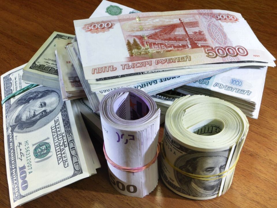 Экономические эксперты рекомендуют лучшие способы хранения сбережений в 2025 году