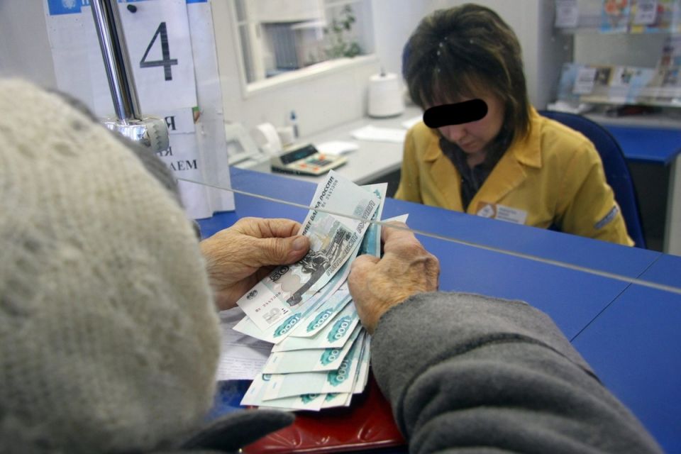 Пенсионерка одержала победу над банком: как мошенники пытались украсть 200 тысяч рублей