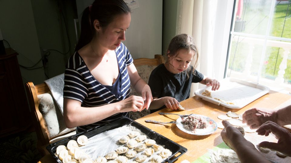 Настоящие сибирские пельмени: готовим в три этапа