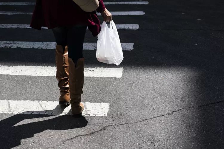 Необычные способы применения пластиковых пакетов в быту