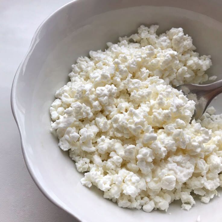 Творог каждый день: как сбалансировать пользу и риски для здоровья