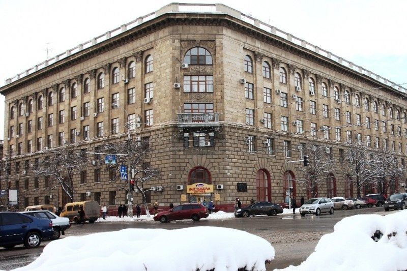 Поддержка педагогов: ЛДПР выступает за надбавки за стаж работы в региональных вузах