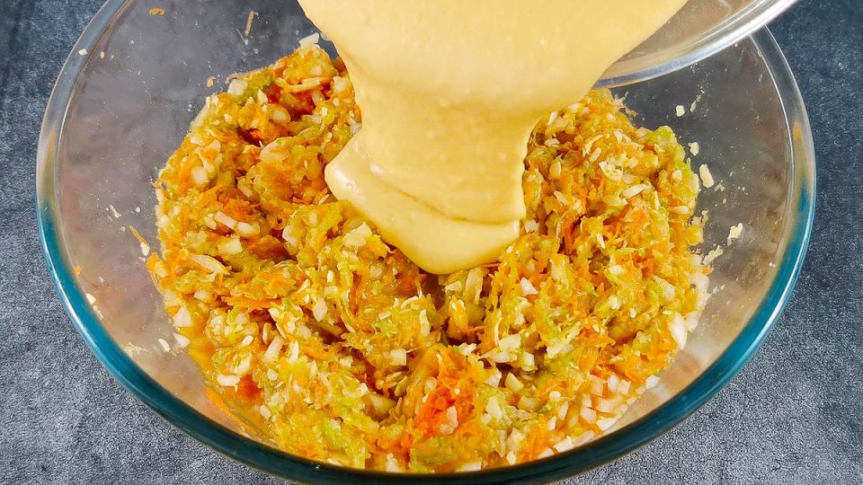 Удивительно простая кабачковая запеканка с хрустящей корочкой