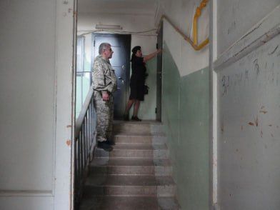В преддверии предстоящего 90 летнего юбилея службы член Общественного совета при ОМВД России по Малоярославецкому району Александр Байков принял участие в акции МВД России «Один день с инспектором ПДН»