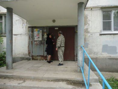 В преддверии предстоящего 90 летнего юбилея службы член Общественного совета при ОМВД России по Малоярославецкому району Александр Байков принял участие в акции МВД России «Один день с инспектором ПДН»