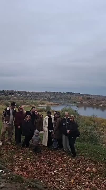    !  ,      ,         - 