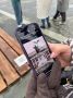 Несмотря на козни вандалов, калужане и гости города активно пользуются куар-кодами, которые в этом году установили на памятниках Калуги