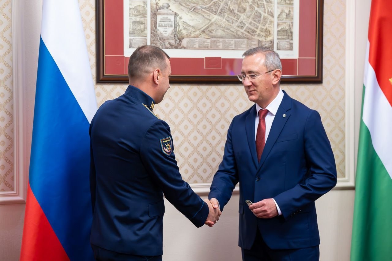 Губернатор вручил участникам СВО медали Калужской области Губернатор вручил участникам СВО медали Калужской области