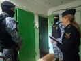 Калужанина не пускали в собственную квартиру