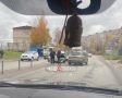 На улице Зерновой в Калуге кроссовер «догнал» легковушку