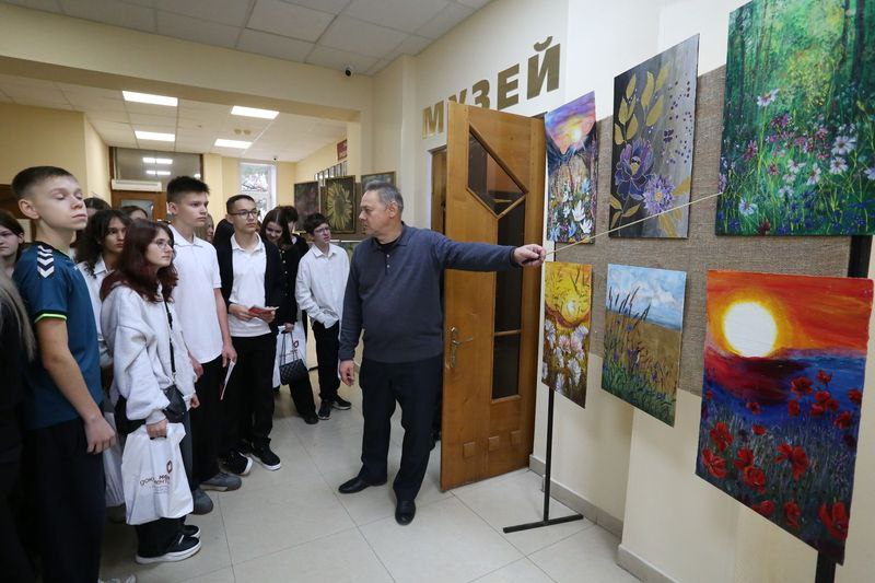 Торжественное вручение паспортов школьникам состоялось в музее УМВД России по Калужской области Торжественное вручение паспортов школьникам состоялось в музее УМВД России по Калужской области