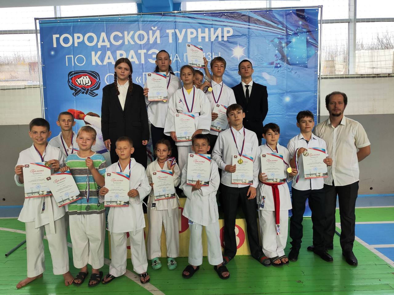 В Калуге прошел городской турнир по карате В Калуге прошел городской турнир по карате