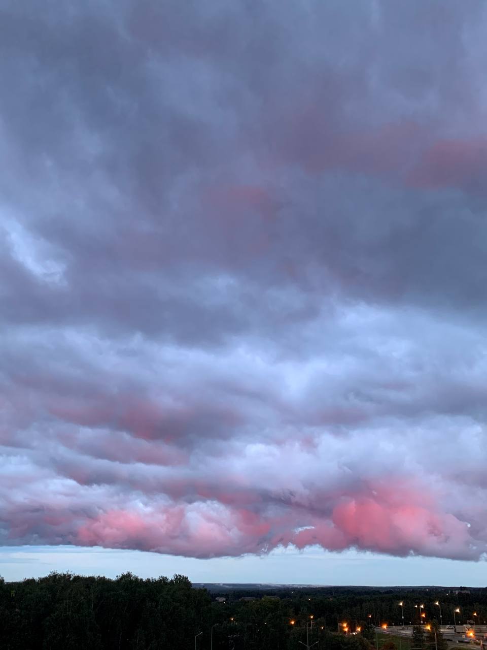 Сегодня прогнозируют пасмурную и дождливую погоду