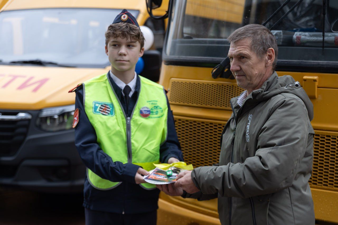 Калужская область получила еще 37 школьных автобусов