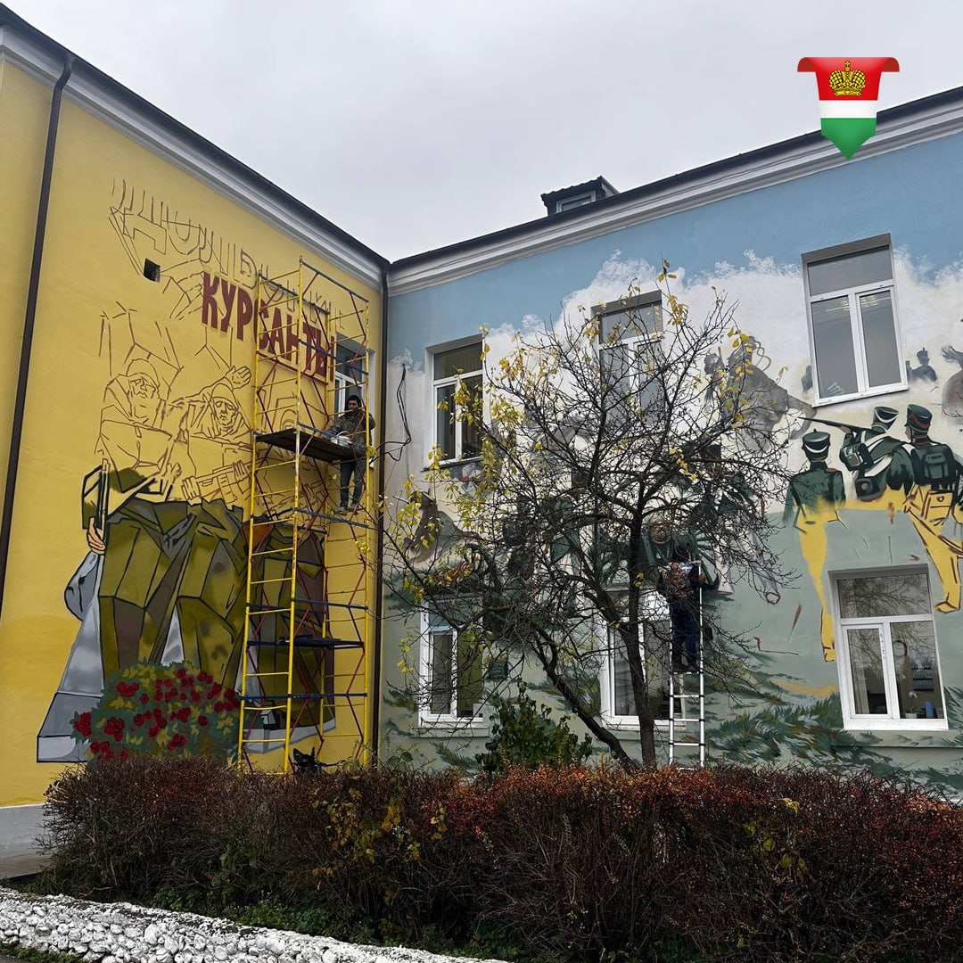 В Малоярославце создают мурал с Кутузовым и Жуковым В Малоярославце создают мурал с Кутузовым и Жуковым