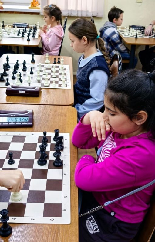 В калужской школе развернулись шахматные баталии