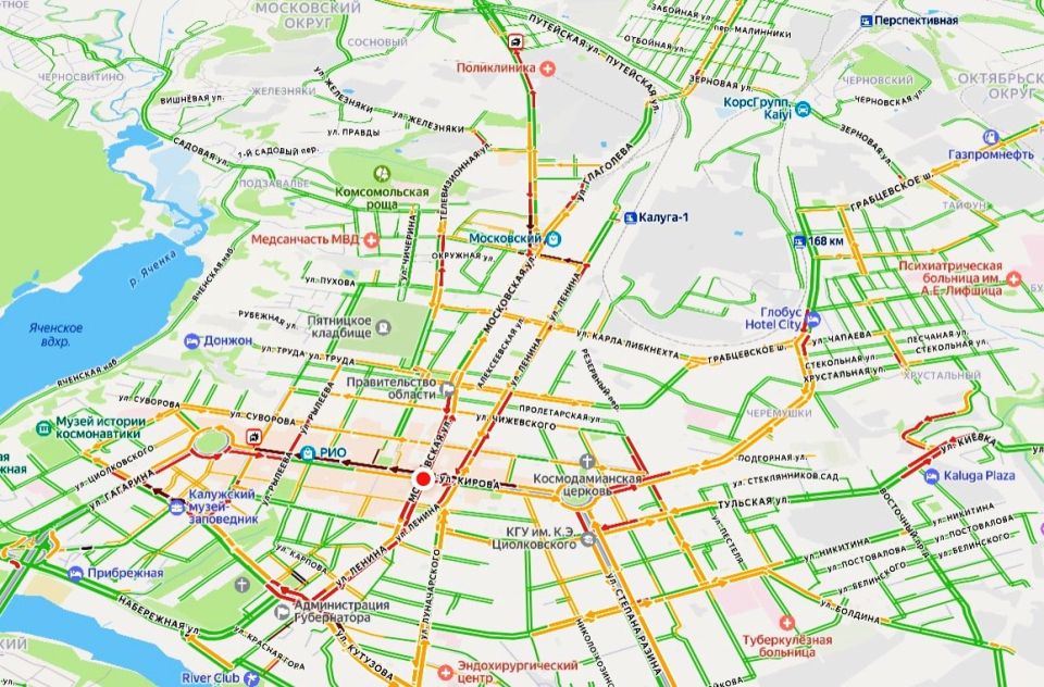 Две аварии парализовали движение на дорогах Калуги