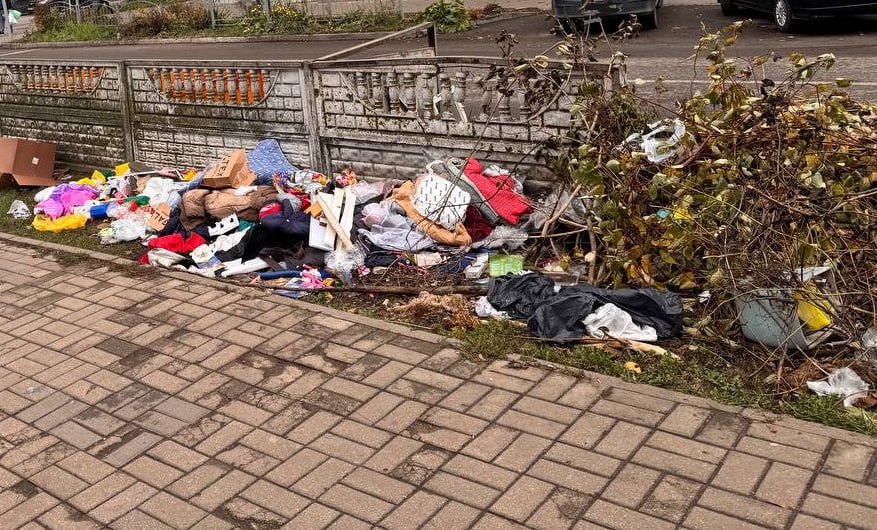 В Калуге мусор лежит уже неделю