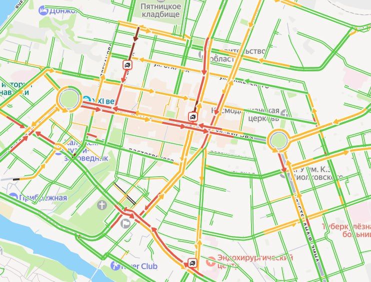 Центр Калуги встал в пробках