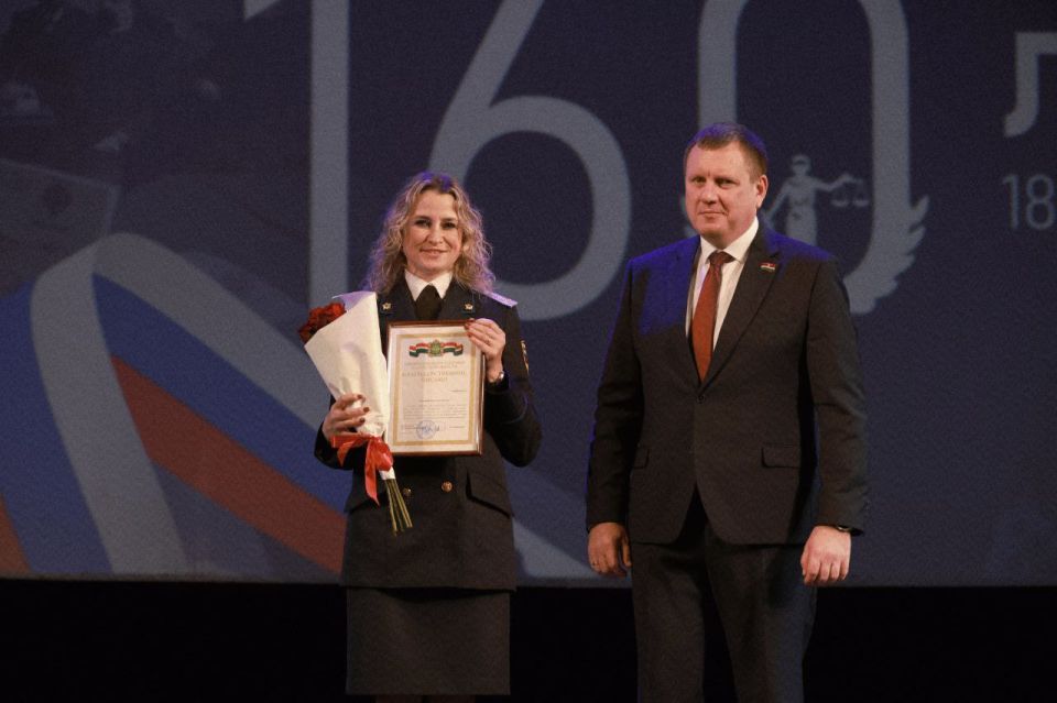 Судебные приставы региона отметили профессиональный праздник и 160-летие создания службы Судебные приставы региона отметили профессиональный праздник и 160-летие создания службы