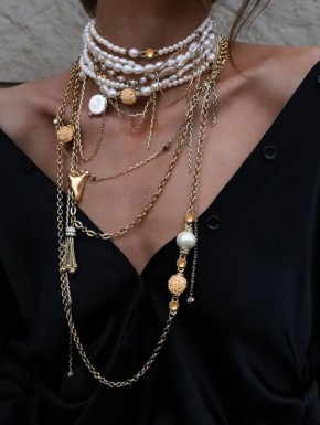 Как бижутерия 2025 года преображает стиль: тренды, которые не устареют