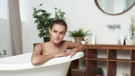 Старенькую ванную будет не узнать: вот как легко и дешево преобразить интерьер