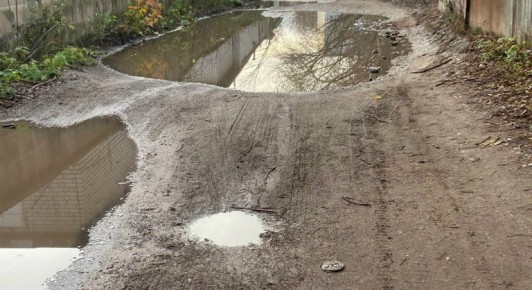 В Калуге ремонт дороги на Больничном переулке рассмотрят в последующие годы