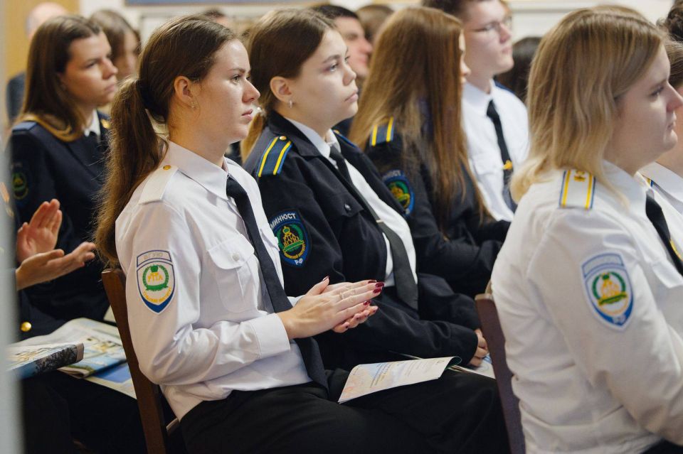 Следственное управление Следственного комитета Российской Федерации по Калужской области совместно с Калужским институтом (филиал) ВГУЮ (РПА Минюста России), Мужским монастырем Успенская Тихонова пустынь (Калужская... Следственное управление Следственного комитета Российской Федерации по Калужской области совместно с Калужским институтом (филиал) ВГУЮ (РПА Минюста России), Мужским монастырем Успенская Тихонова пустынь (Калужская...