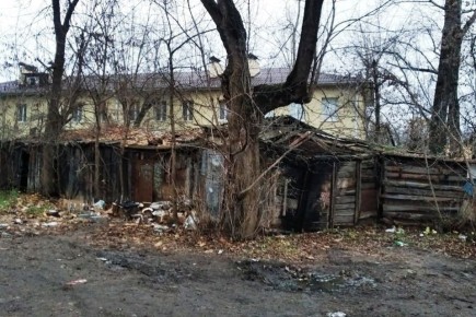 Житель Калуги пожаловался на сараи и отсутствие тротуара на Больничной