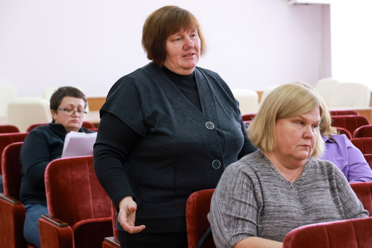 Как и обещал ранее, сегодня приехал в Людиново на встречу с депутатами Думы вместе с руководителем ГП «Калугаоблводоканал» Юрием Петрушиным Как и обещал ранее, сегодня приехал в Людиново на встречу с депутатами Думы вместе с руководителем ГП «Калугаоблводоканал» Юрием Петрушиным