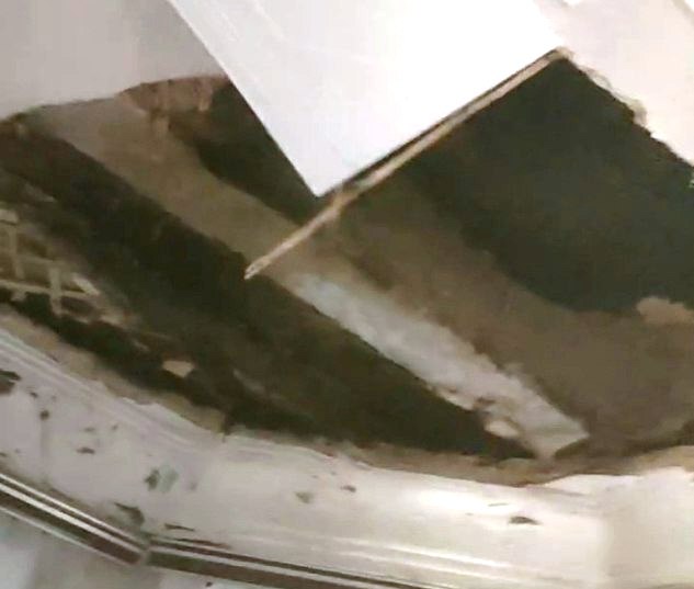 В калужском доме на Гурьянова обрушился потолок