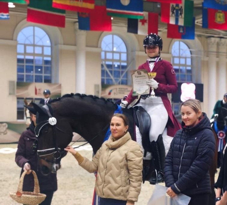 Калужские наездницы завоевали медали Международных соревнований по выездке