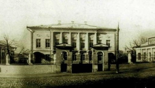 Декабрист-контрабасист и губернаторша-меломан: какую музыку слушали калужские дворяне