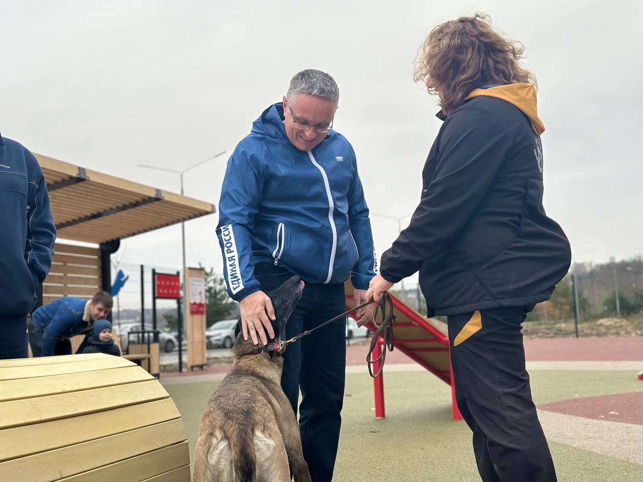 Дмитрий Денисов: Новая площадка для четвероногих друзей — вместо старой Дмитрий Денисов: Новая площадка для четвероногих друзей — вместо старой