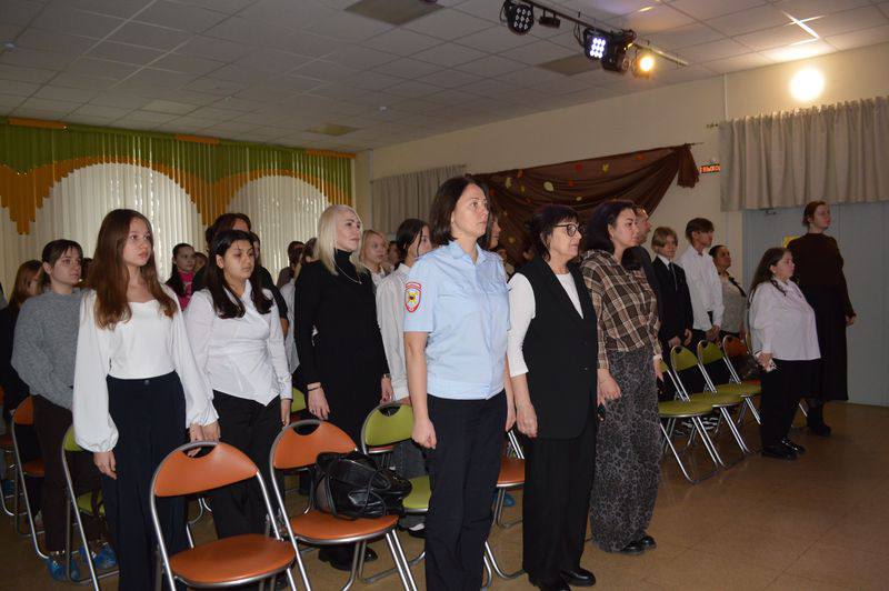 В Малоярославце торжественно вручили паспорта юным жителям района В Малоярославце торжественно вручили паспорта юным жителям района