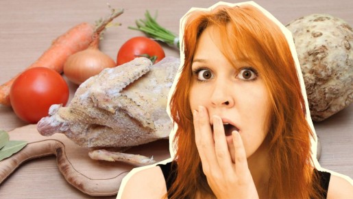 Превратится в «размазню» и потеряет вкус: так размораживать курицу ни в коем случае нельзя