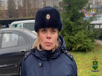 Полицейские устанавливают все обстоятельства ДТП, в результате которого пострадал несовершеннолетний ребенок