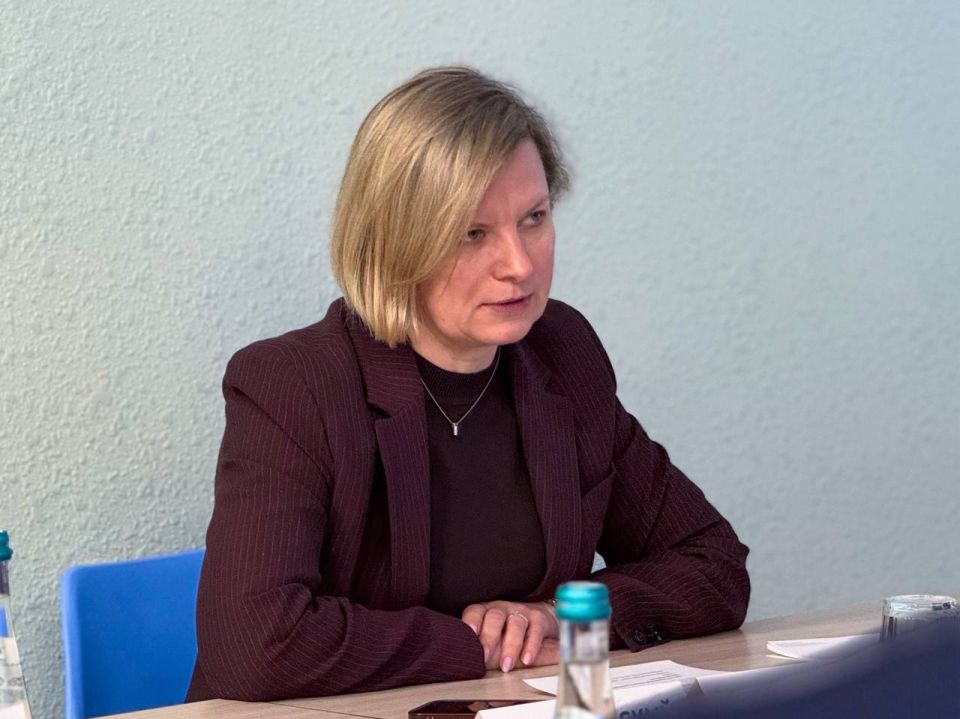 Татьяна Леонова: На семинаре по развитию науки, технологий и промышленности Калужской области мы узнали о разработке одной из наших компаний: полностью автоматизированный склад, на котором время обслуживания сократилось вдвое