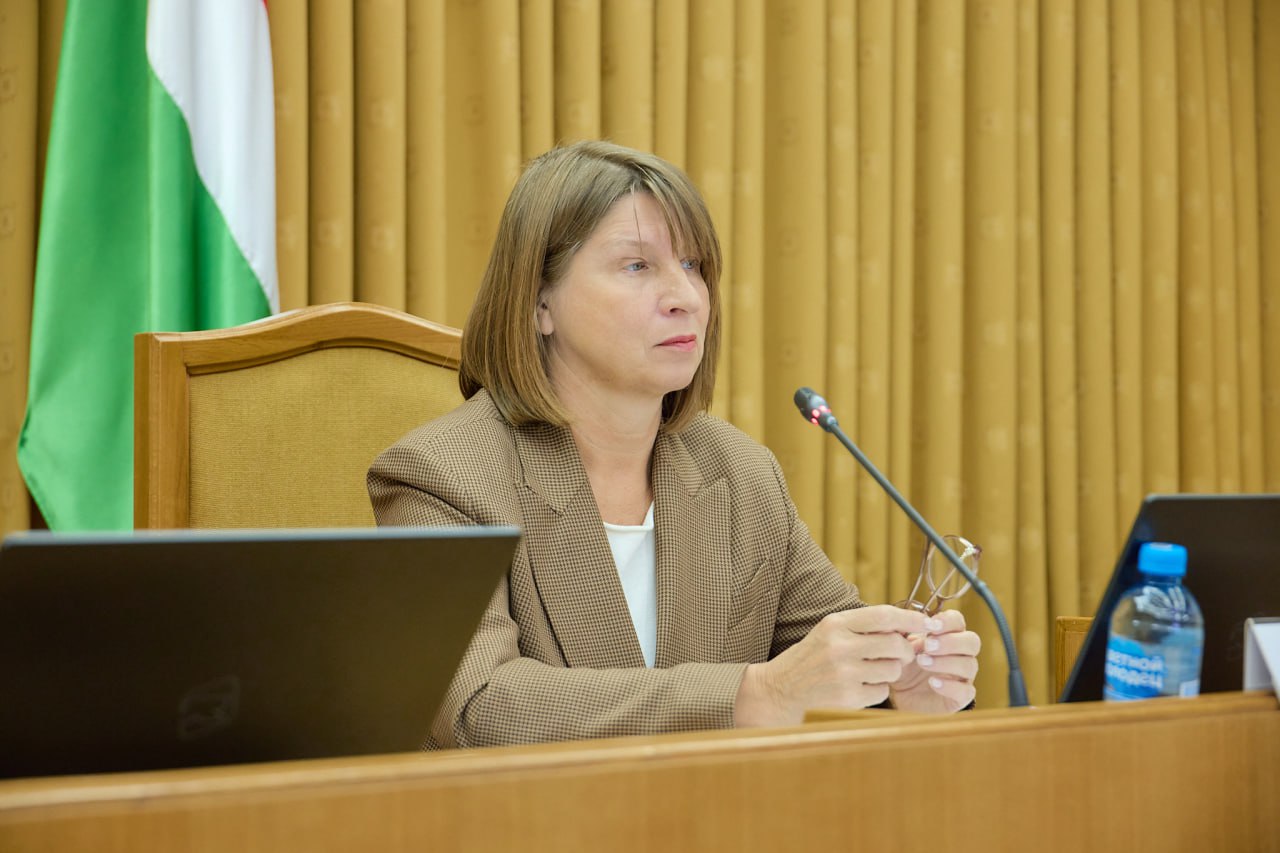 В Законодательном Собрании состоялись публичные слушания по проекту закона Калужской области «Об областном бюджете на 2026 год и на плановый период 2027 и 2028 годов» В Законодательном Собрании состоялись публичные слушания по проекту закона Калужской области «Об областном бюджете на 2026 год и на плановый период 2027 и 2028 годов»