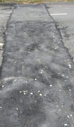 В Калуге неожиданно появился лежачий полицейский на улице Рылеева