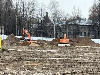 В Калуге строится школа на Тайфуне