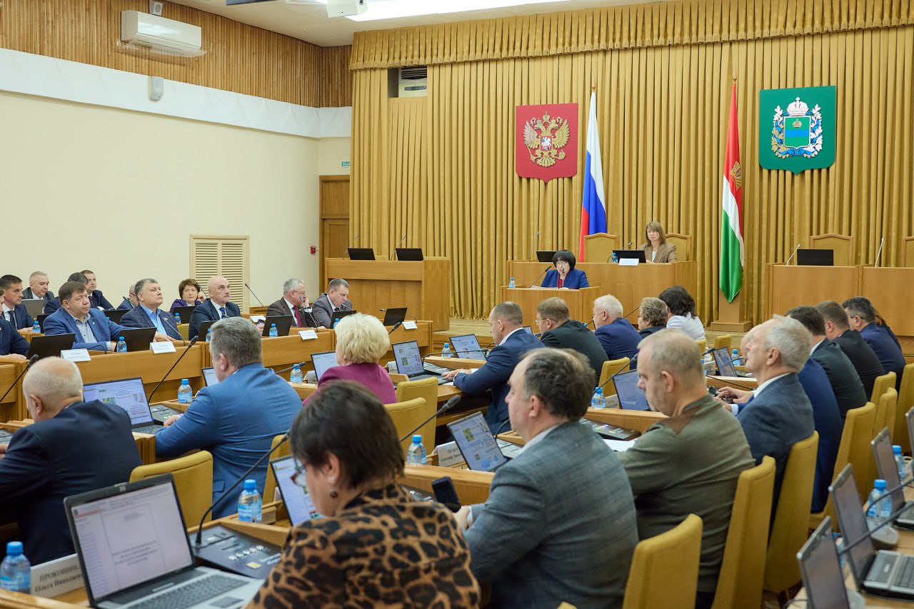 В Законодательном Собрании состоялись публичные слушания по проекту закона Калужской области «Об областном бюджете на 2026 год и на плановый период 2027 и 2028 годов»