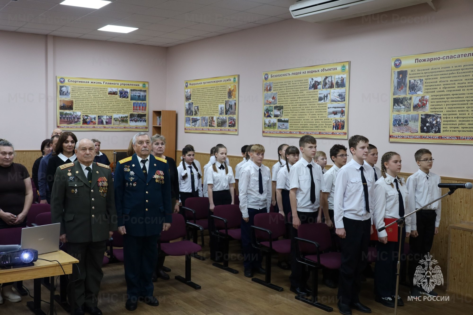 Учащиеся школы № 47 вступили в кадетское братство Учащиеся школы № 47 вступили в кадетское братство