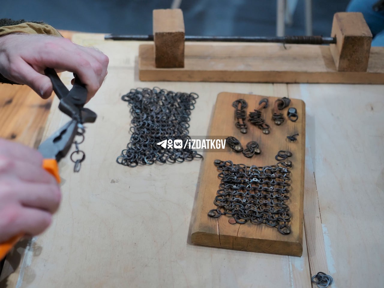 Непогода не помешала калужанам окунуться в эпоху Средневековья Непогода не помешала калужанам окунуться в эпоху Средневековья