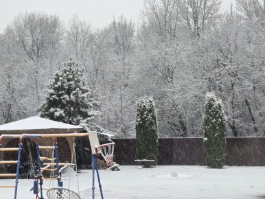 Снег выпал на севере Калужской области