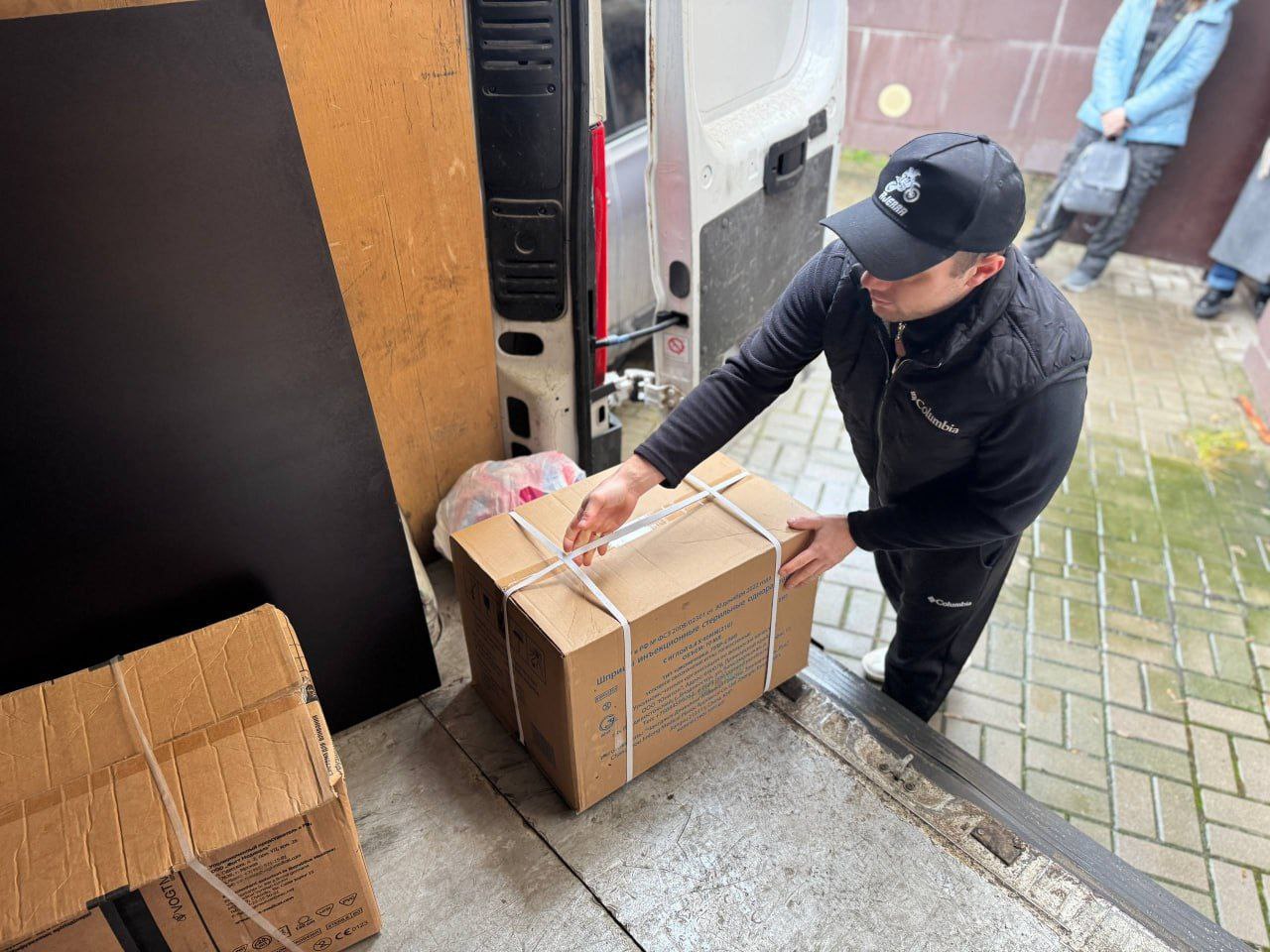 Очередная партия гуманитарной помощи отправлены из Калуги на передовую Очередная партия гуманитарной помощи отправлены из Калуги на передовую