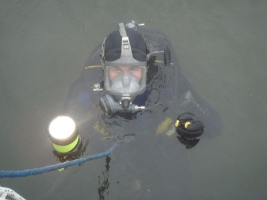 Из реки подняли тело. Утром 17 ноября водолазы Главного управления МЧС России по Калужской области подняли с поверхности Жиздры в районе деревни Стенино Козельского округа тело женщины