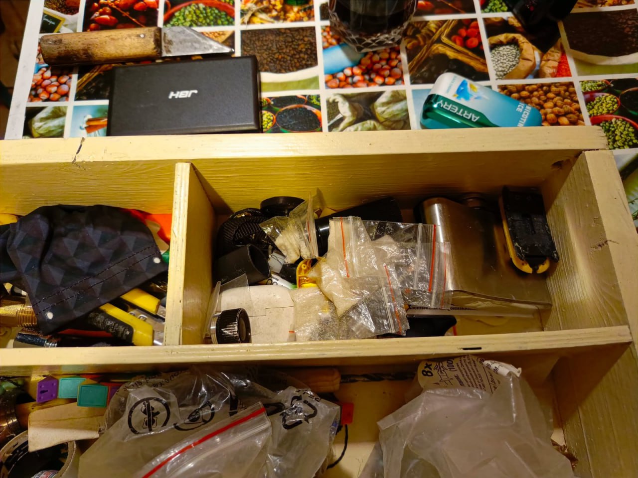 В Калуге закладчика с наркотиками задержали на Окской ветке В Калуге закладчика с наркотиками задержали на Окской ветке