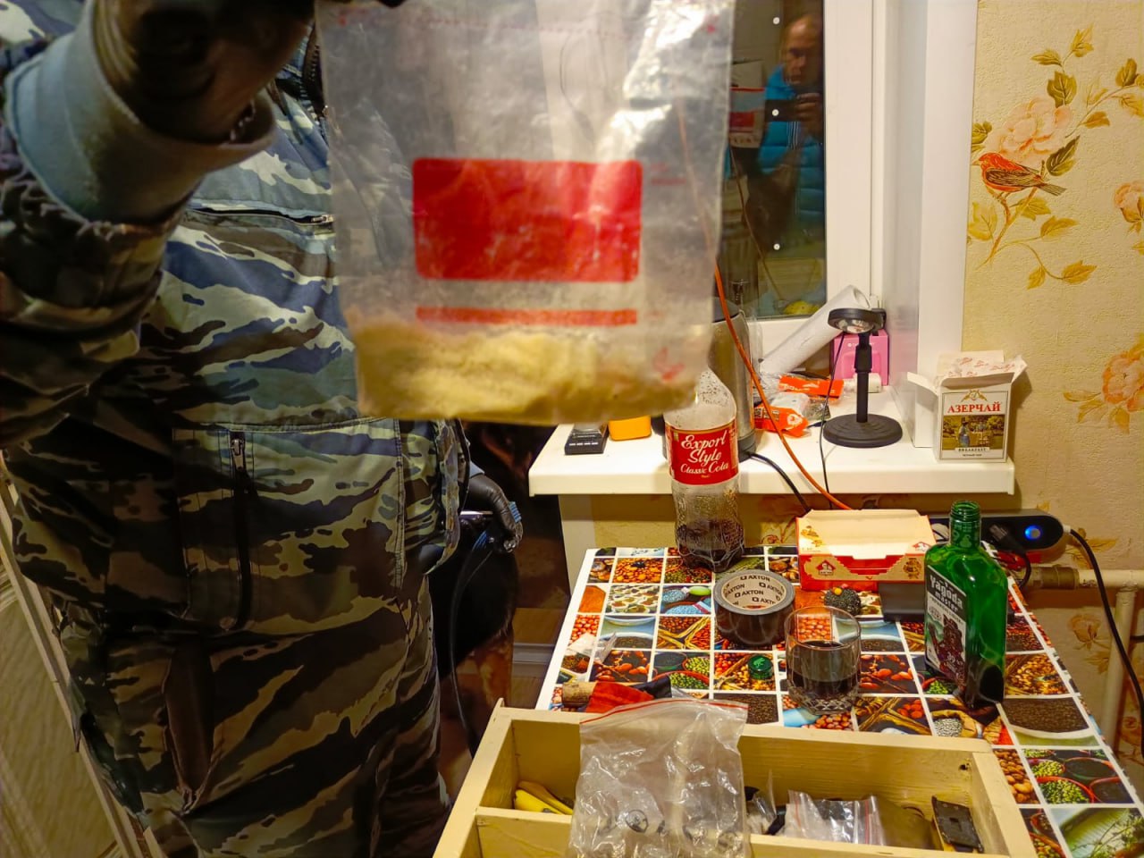 В Калуге закладчика с наркотиками задержали на Окской ветке В Калуге закладчика с наркотиками задержали на Окской ветке